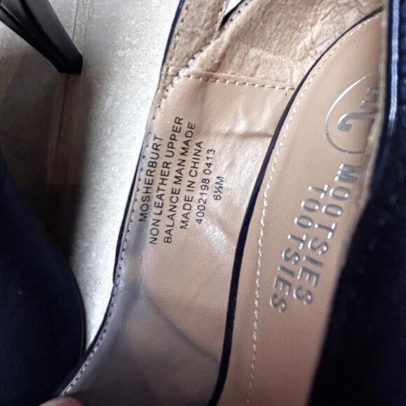 Mootsies Tootsies Womens 6.5 Navy Blue Patent & Fabric Closed Toe Heels MOOT-6.5 - Picture 4 of 8